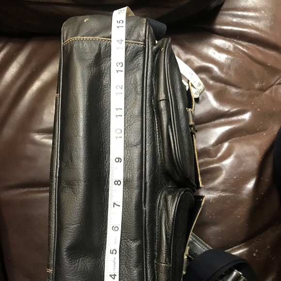 Distressed Briefcase Travel Bag. - Picture 8 of 8